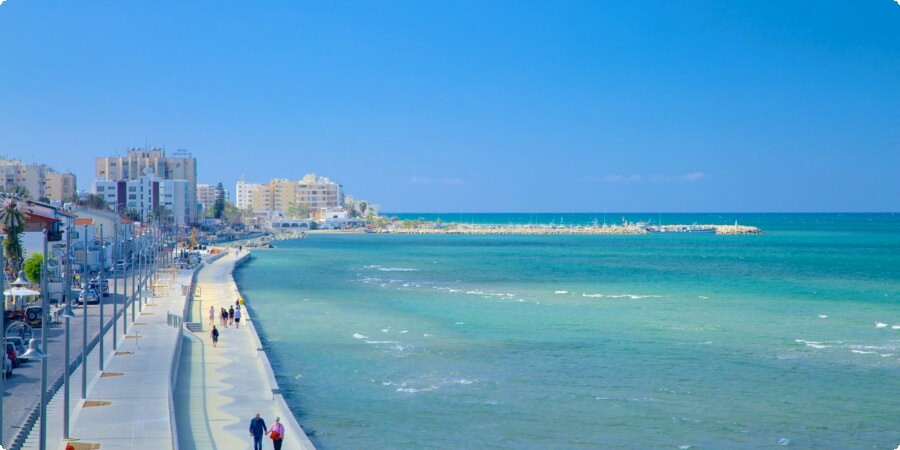 Larnaca felfedezése: Utazói útmutató a kötelező látnivalókhoz
